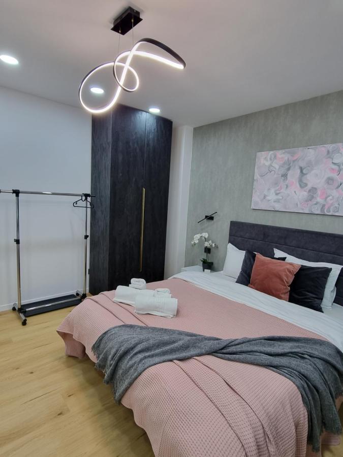 בראשוב Casa Chiper - Apartament Etaj 1 מראה חיצוני תמונה
